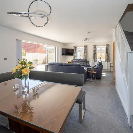 Lemonade Holiday home Whitby